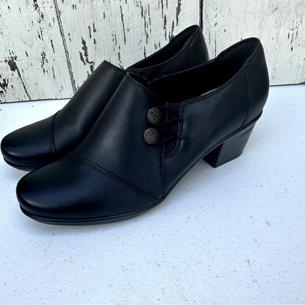Clarks Collection Emslie Warren Block Heel Loafer/Bootie Size 8.5